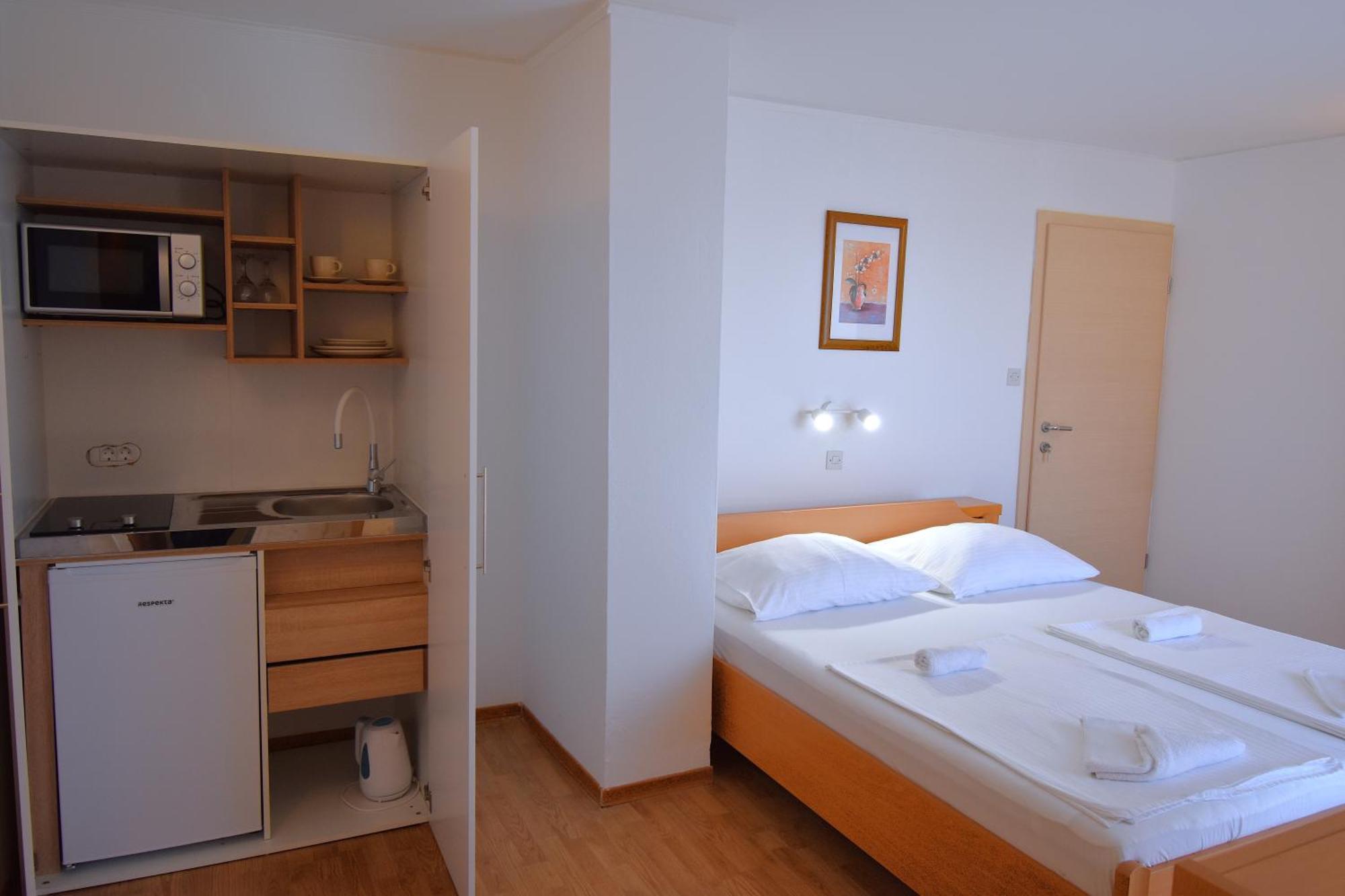 Guest House Sandra 拉布 外观 照片