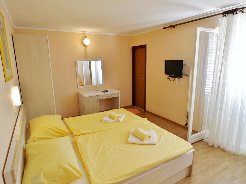 Guest House Sandra 拉布 外观 照片