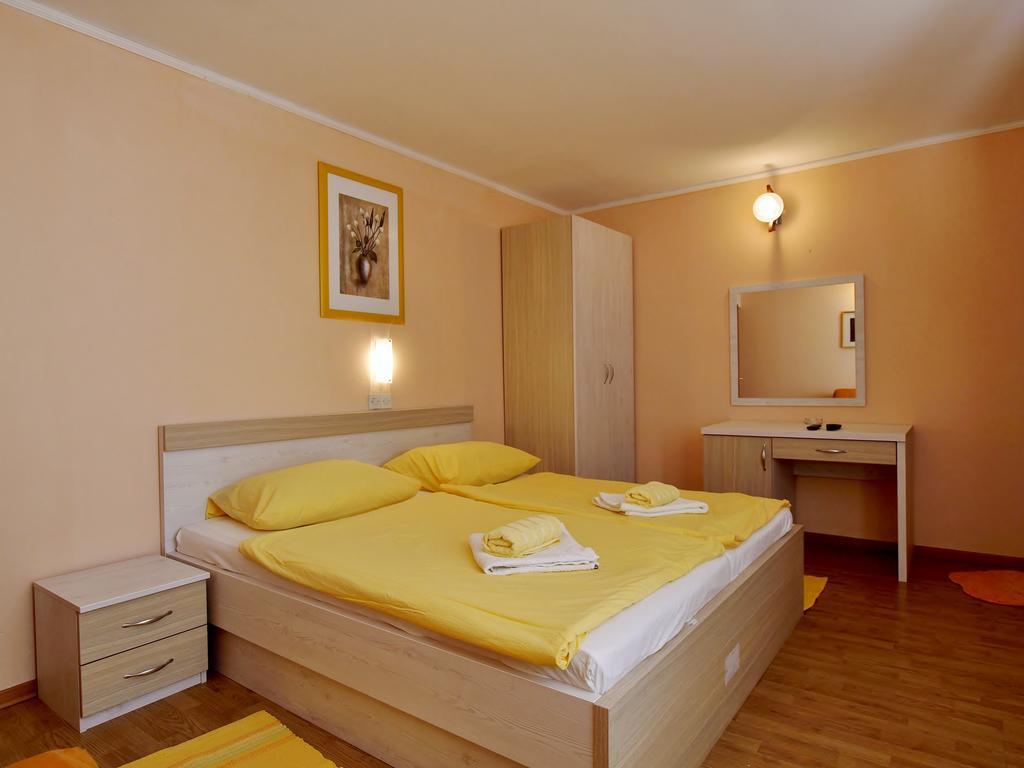 Guest House Sandra 拉布 外观 照片