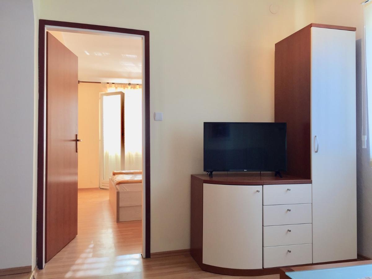 Guest House Sandra 拉布 外观 照片